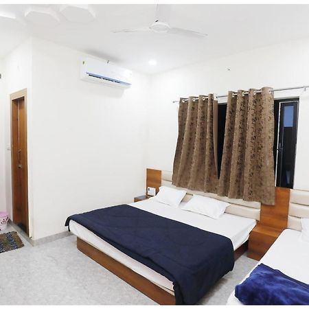 Premium Hotel Ujjain - G A R I M A - Near Mahakal Temple And Rivar - Railway Station - Hygiene & Spacious Room - With Wifi- And Parking Facilities - Best Hotel In Ujjain Exterior photo