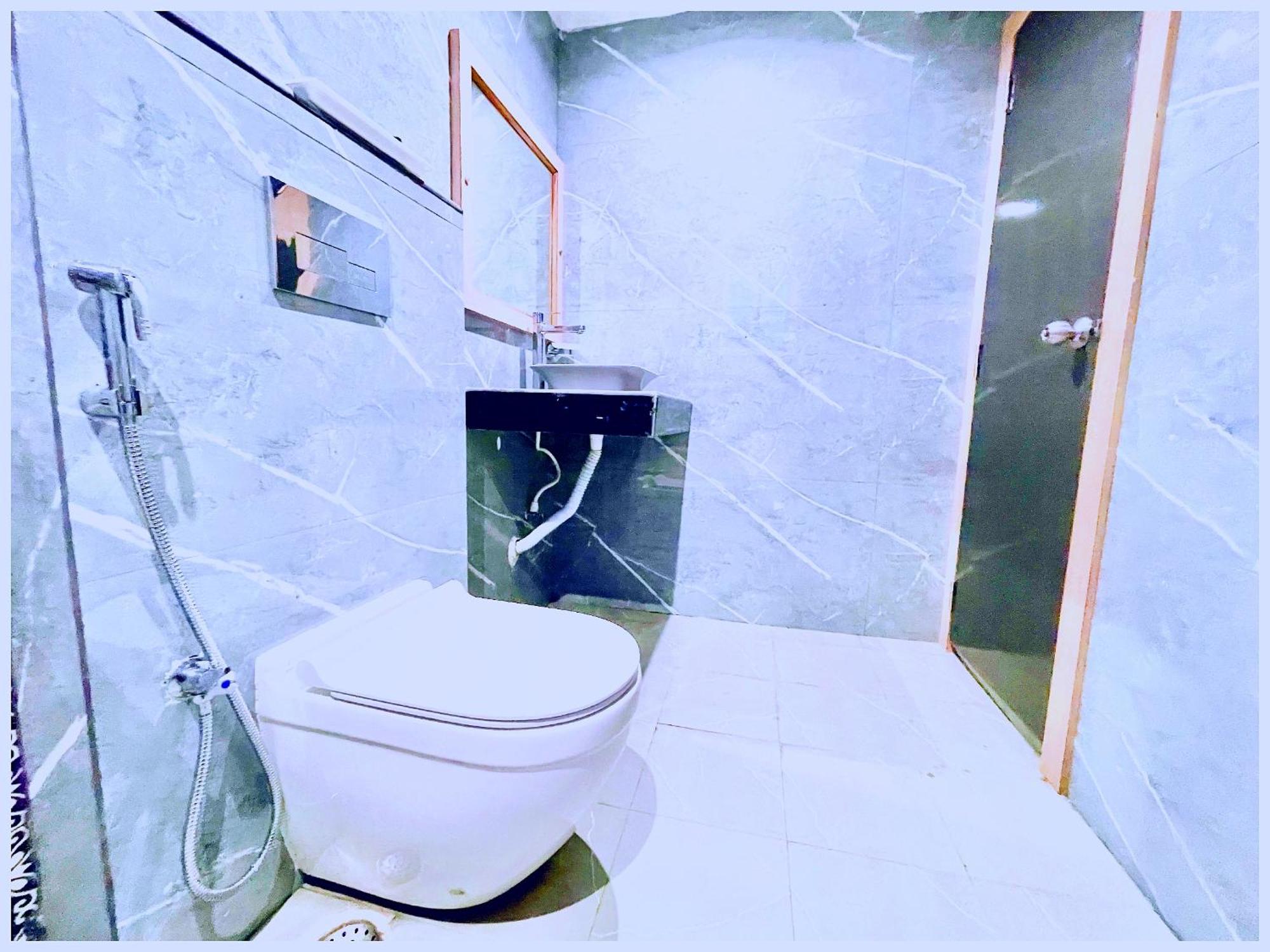 Premium Hotel Ujjain - G A R I M A - Near Mahakal Temple And Rivar - Railway Station - Hygiene & Spacious Room - With Wifi- And Parking Facilities - Best Hotel In Ujjain Exterior photo